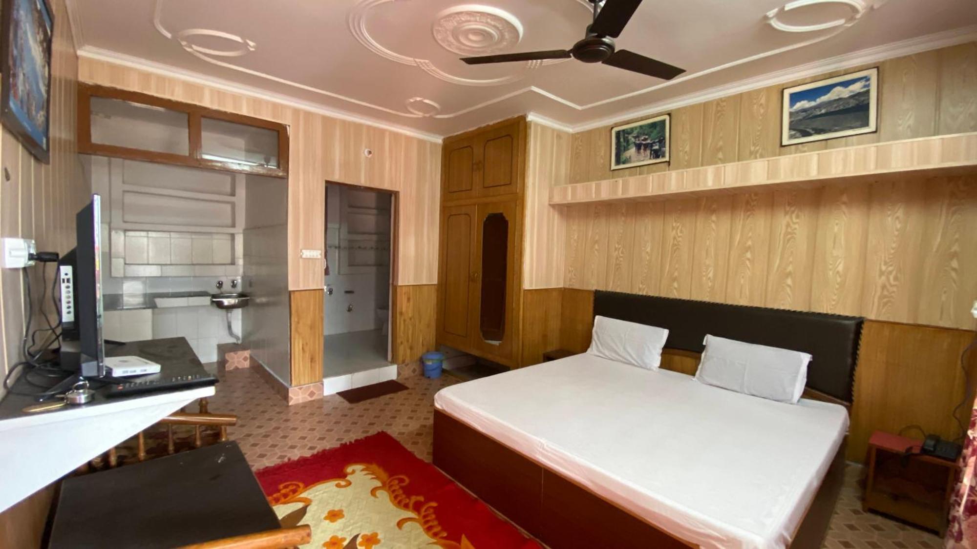 Hotel Ekant Lodge McLeod Ganj Exterior photo