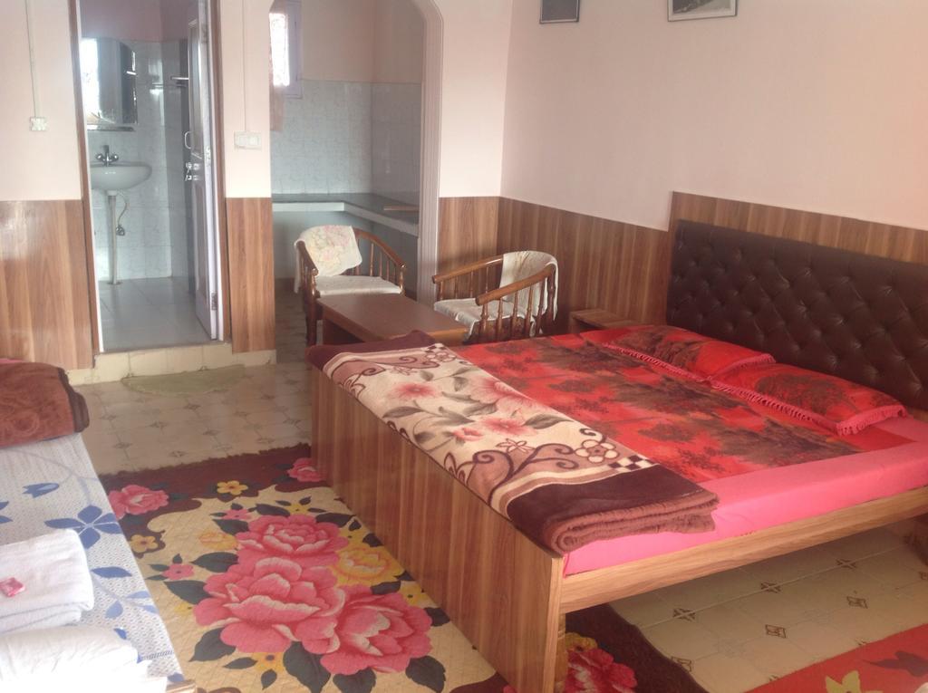 Hotel Ekant Lodge McLeod Ganj Room photo